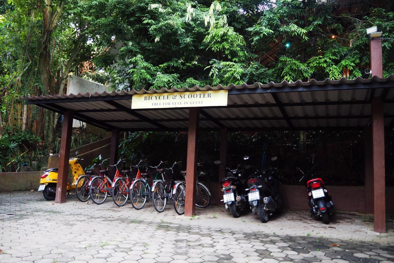 Baanpong Lodge San Kamphaeng Екстериор снимка