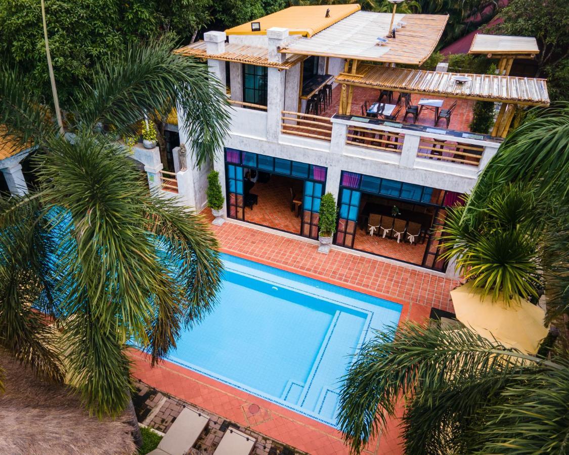 Baanpong Lodge San Kamphaeng Екстериор снимка