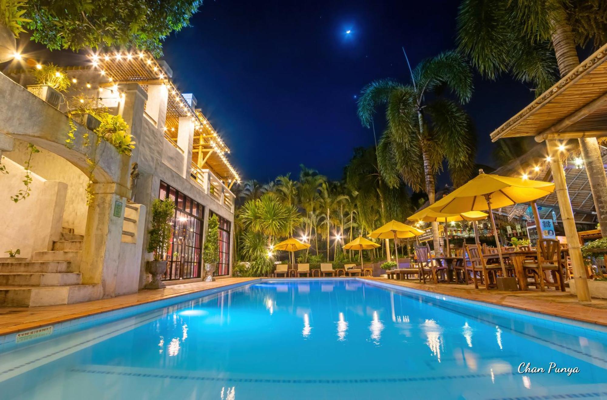 Baanpong Lodge San Kamphaeng Екстериор снимка