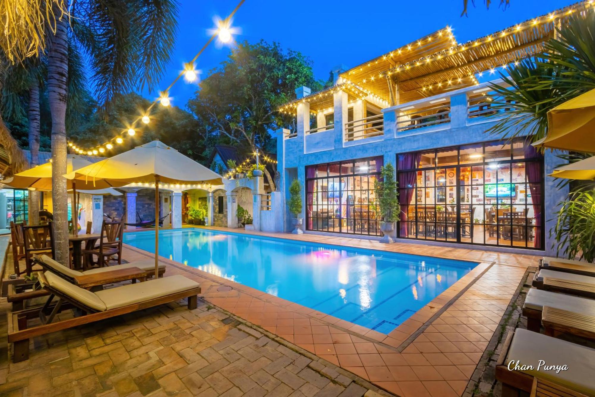 Baanpong Lodge San Kamphaeng Екстериор снимка