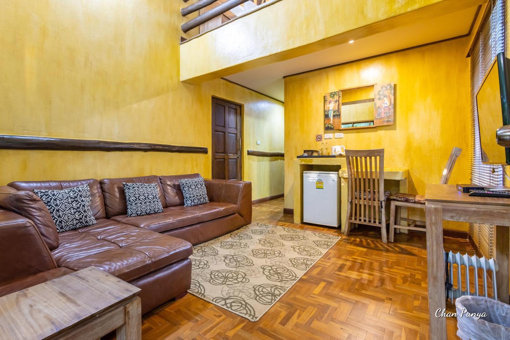 Baanpong Lodge San Kamphaeng Екстериор снимка