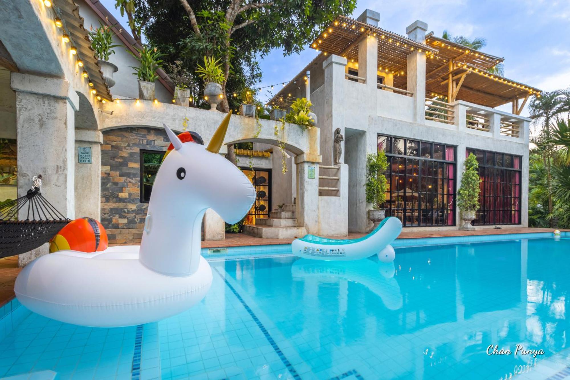 Baanpong Lodge San Kamphaeng Екстериор снимка