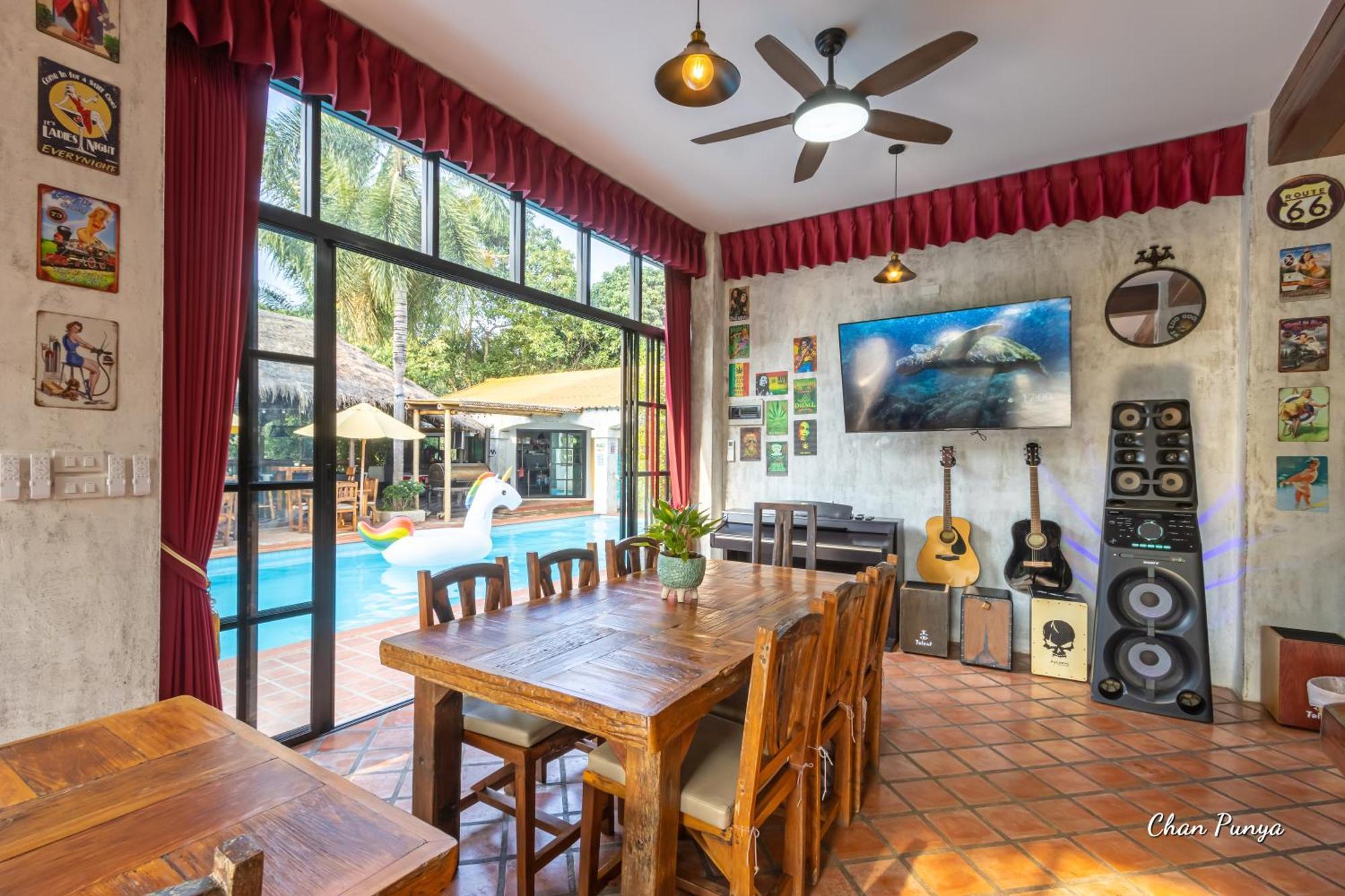 Baanpong Lodge San Kamphaeng Екстериор снимка