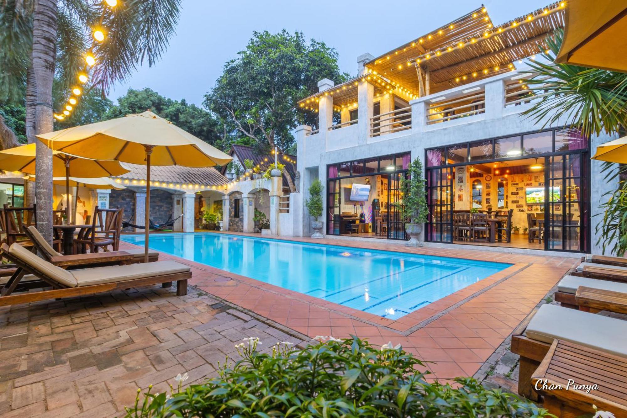 Baanpong Lodge San Kamphaeng Екстериор снимка