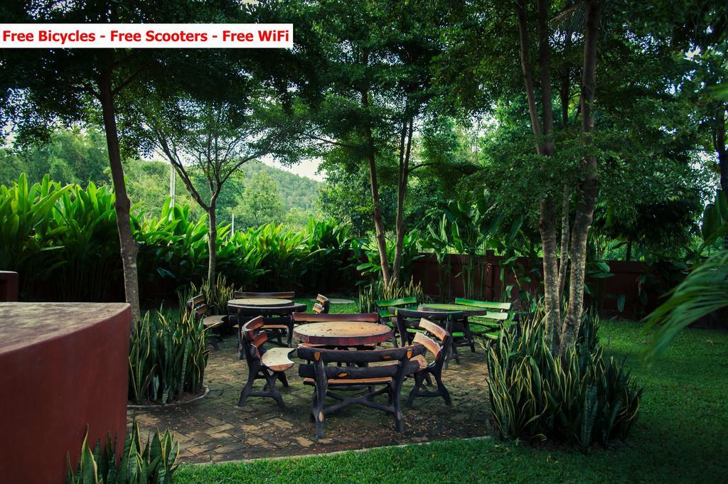 Baanpong Lodge San Kamphaeng Екстериор снимка