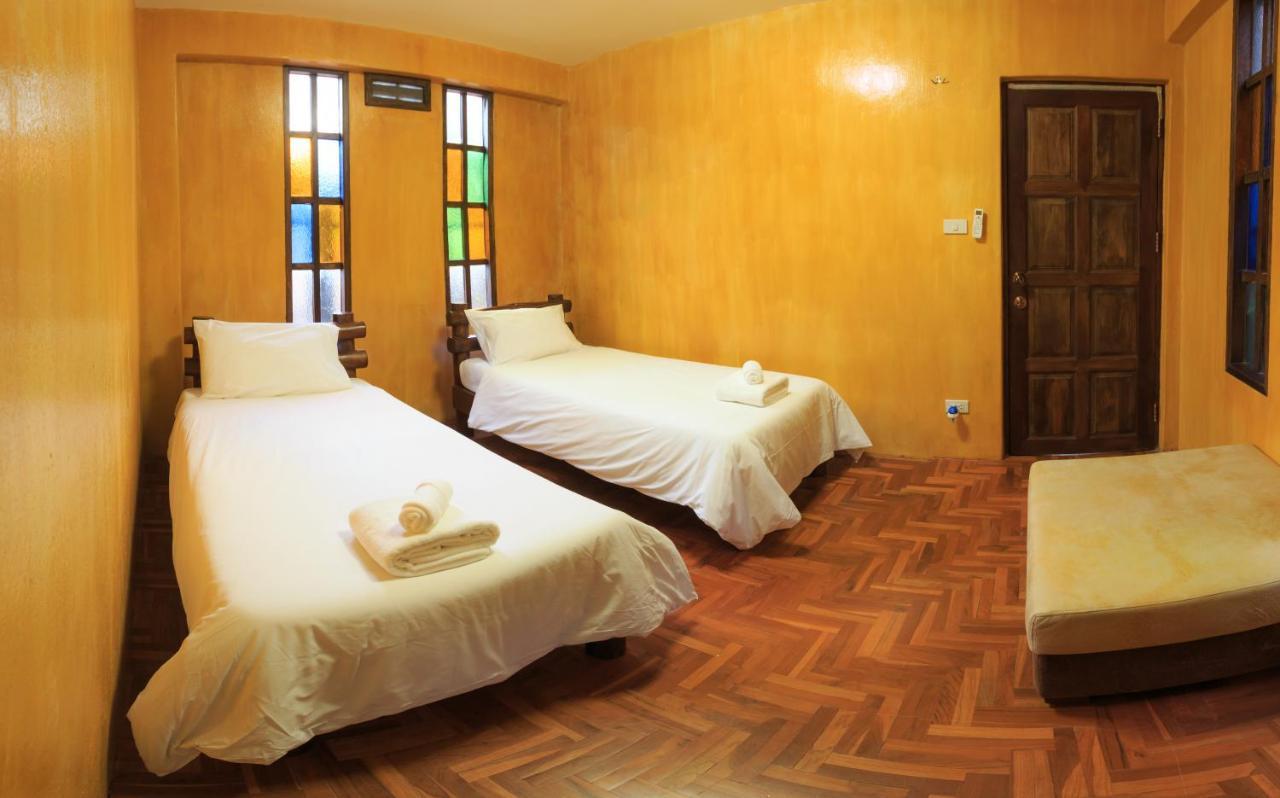 Baanpong Lodge San Kamphaeng Екстериор снимка